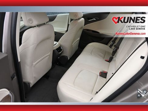 Used 2024 Chevrolet Malibu LT FWD image 16
