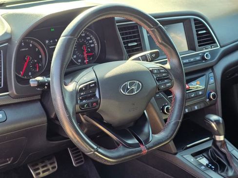 Used 2018 Hyundai Elantra Sport FWD image 14