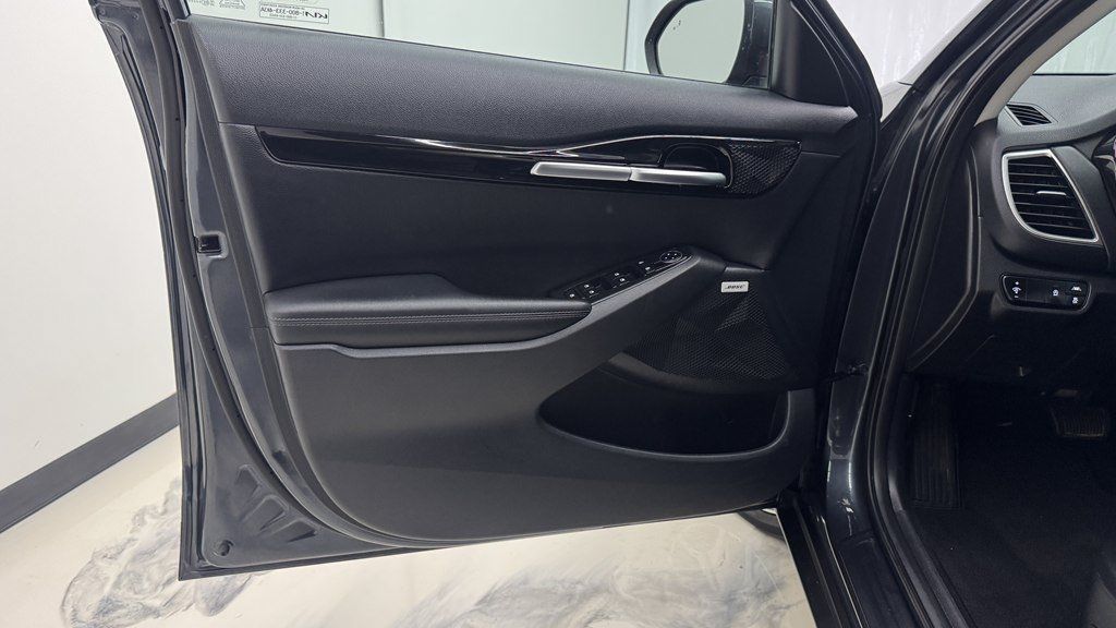 Used 2022 Kia Seltos SX w/ Sunroof Package AWD/4WD image 25