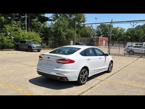 Used 2020 Ford Fusion Titanium AWD/4WD image 5