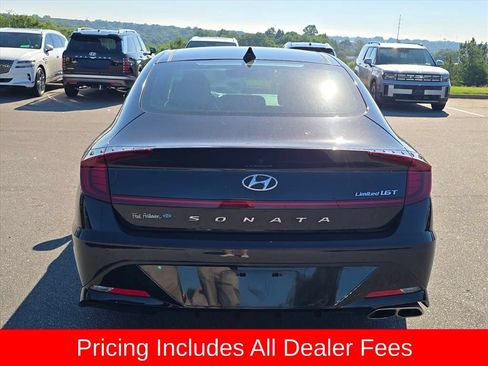 Used 2023 Hyundai Sonata Limited w/ Preferred Accessory Package FWD image 4