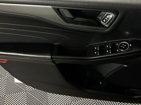 Used 2025 Ford Escape Active image 22