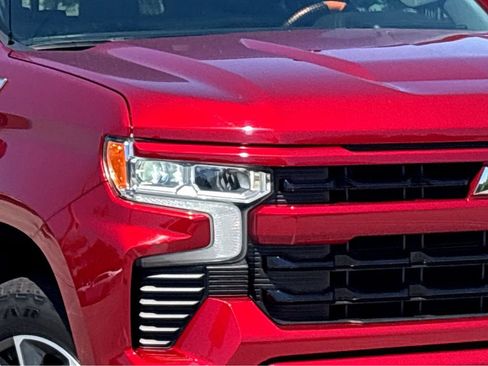 Used 2024 Chevrolet Silverado 1500 RST w/ Convenience Package II AWD/4WD image 18