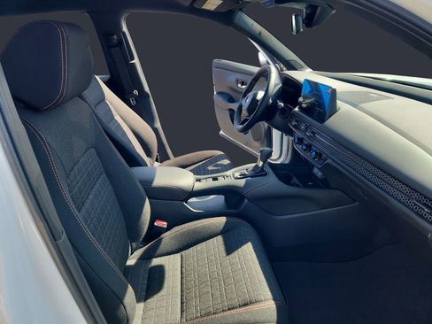 Certified 2026 Honda HR-V Sport image 15