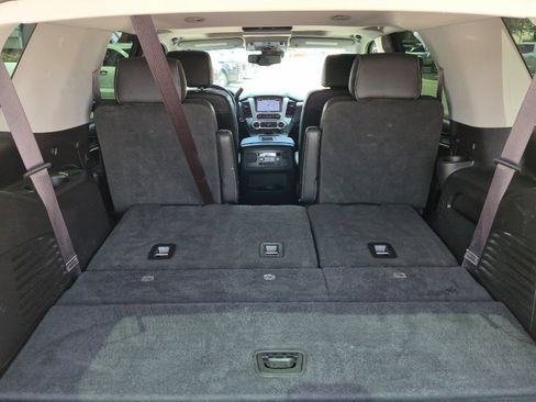 Used 2017 GMC Yukon SLT w/ Premium Edition AWD/4WD image 16