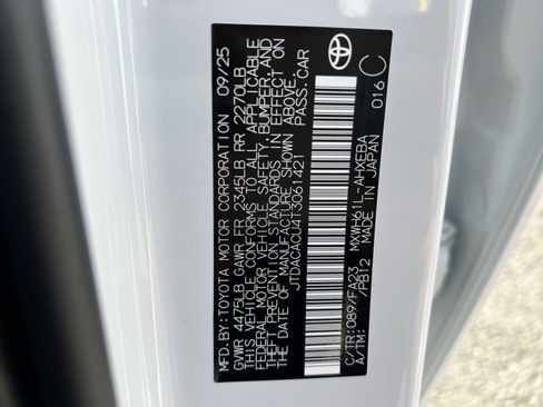 New 2026 Toyota Prius Plug-In Hybrid FWD image 28