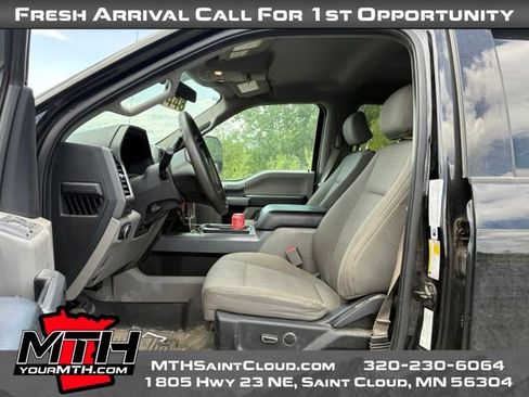 Used 2017 Ford F250 XLT w/ XLT Premium Package AWD/4WD image 9