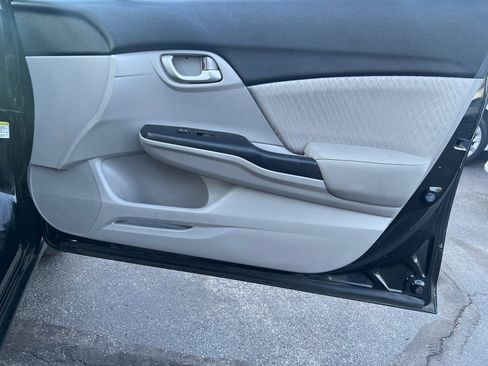 Used 2015 Honda Civic LX image 11