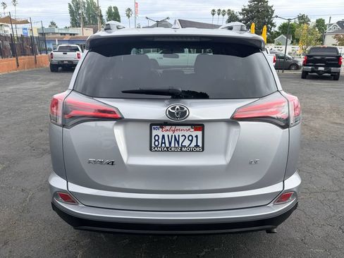 Used 2016 Toyota RAV4 LE FWD image 5