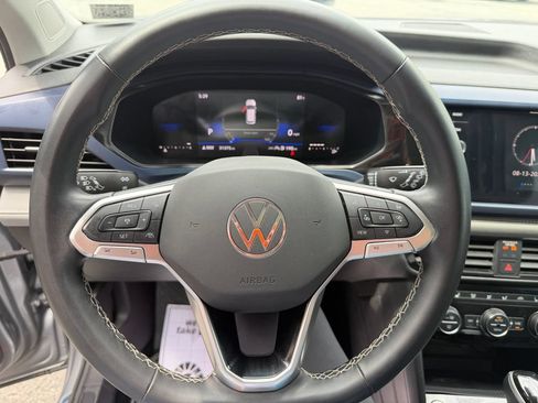 Used 2024 Volkswagen Taos SE FWD image 26