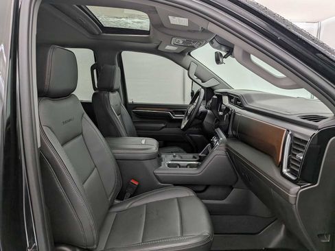 Used 2024 GMC Sierra 3500 Denali w/ Denali Reserve Package image 24