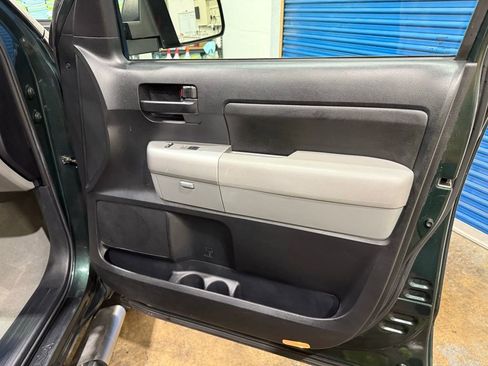 Used 2008 Toyota Tundra Base image 16
