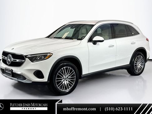 Certified 2025 Mercedes-Benz GLC 300 image 1