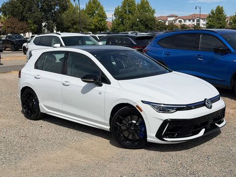 New 2026 Volkswagen Golf AWD/4WD image 3
