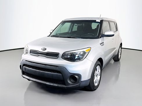 Used 2019 Kia Soul Base image 4