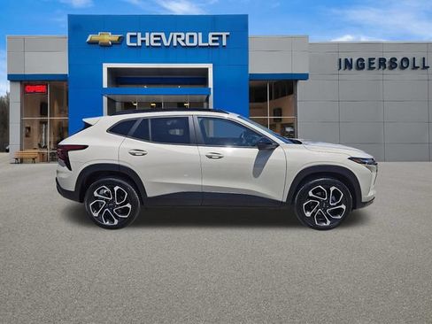Used 2026 Chevrolet Trax RS w/ Driver Confidence Package FWD image 22