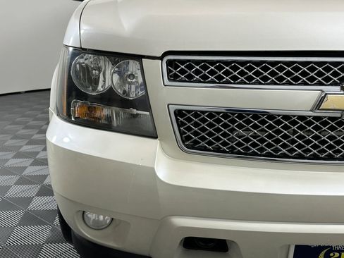 Used 2010 Chevrolet Tahoe LTZ image 5