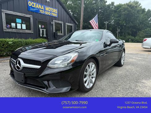 Used 2018 Mercedes-Benz SLC 300 image 1