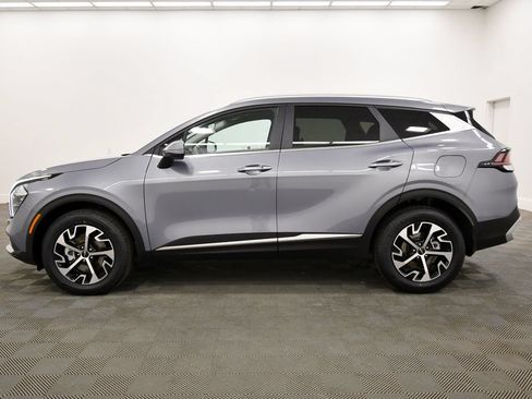 Certified 2023 Kia Sportage EX AWD/4WD image 4