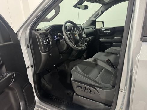 Used 2022 Chevrolet Silverado 1500 Custom RWD image 17