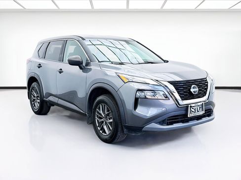 Used 2023 Nissan Rogue S image 3
