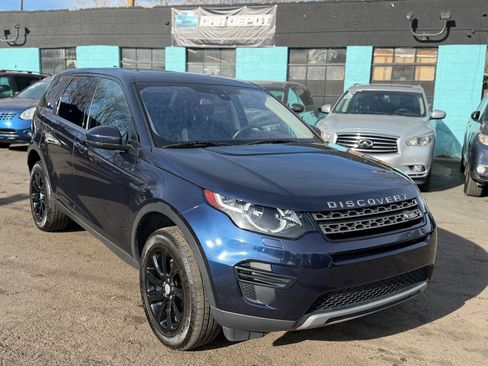Used 2017 Land Rover Discovery Sport SE AWD/4WD image 1