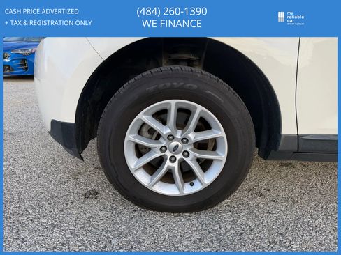 Used 2013 Ford Edge SE image 24