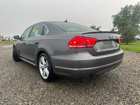 Used 2014 Volkswagen Passat TDI SEL Premium FWD image 9