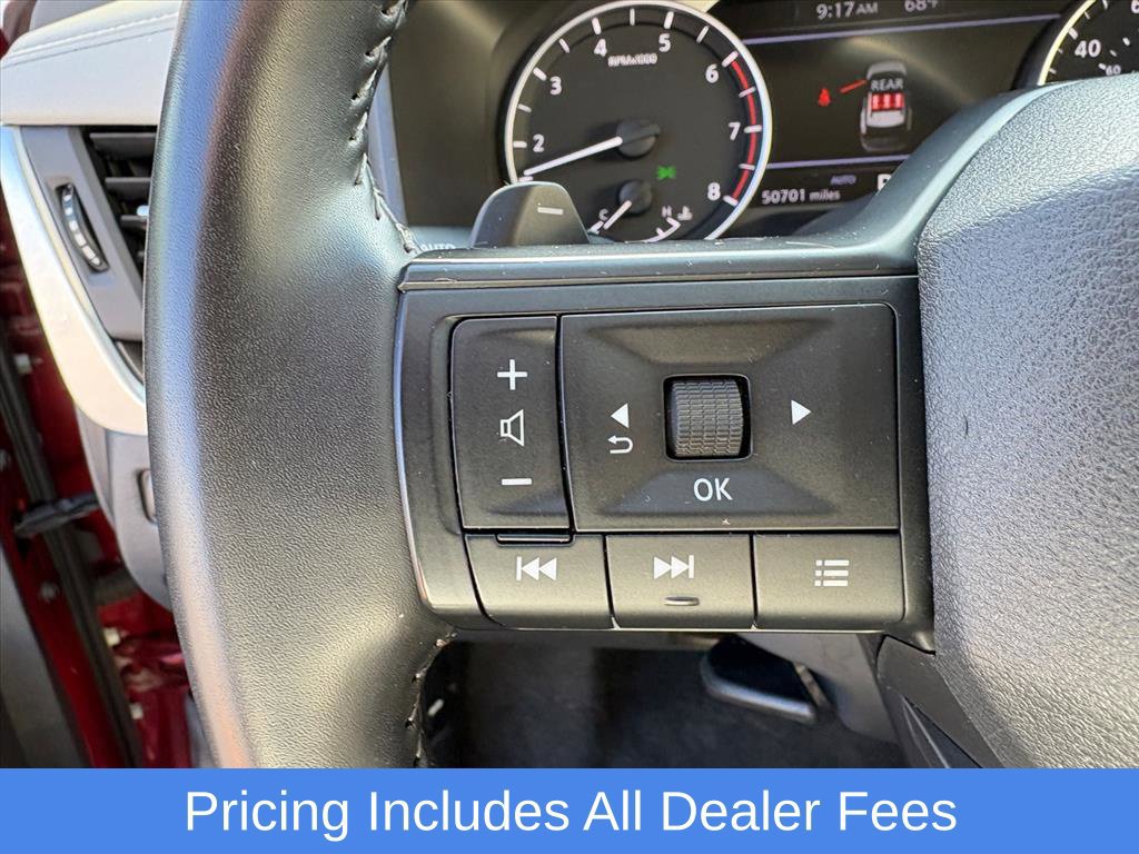 Certified 2025 Nissan Rogue SV AWD/4WD image 13
