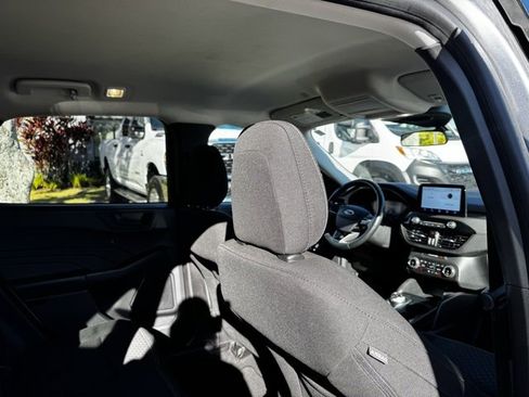 Used 2023 Ford Escape Active w/ Cold Weather Package image 10
