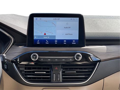 Used 2020 Ford Escape Titanium image 9