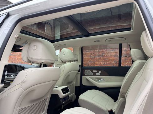 New 2026 Mercedes-Benz GLS 450 4MATIC image 3