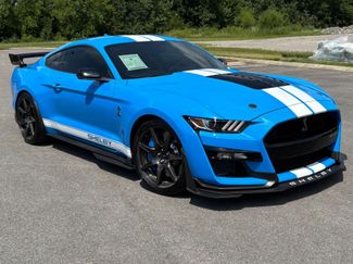 Used 2022 Ford Mustang Shelby GT500 w/ Carbon Fiber Track Pack RWD video 1