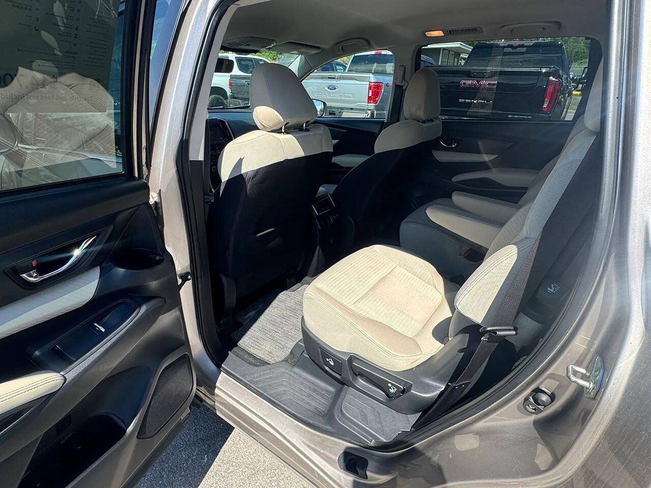 Used 2019 Subaru Ascent Premium AWD/4WD image 11