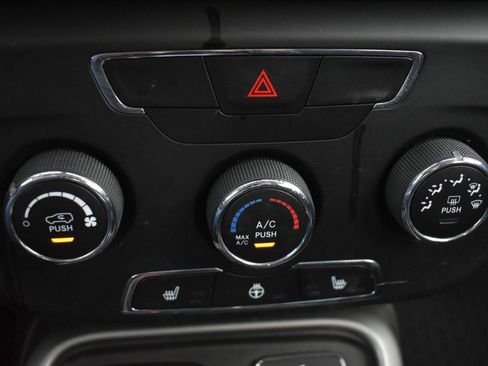 Used 2018 Jeep Compass Latitude w/ Cold Weather Group image 26