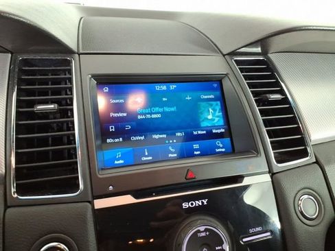 Used 2018 Ford Taurus SHO image 18