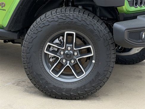 New 2025 Jeep Gladiator Mojave w/ Convenience Group image 8