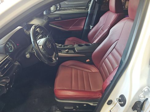 Used 2019 Lexus IS 300 F Sport w/ F Sport Package AWD/4WD image 7