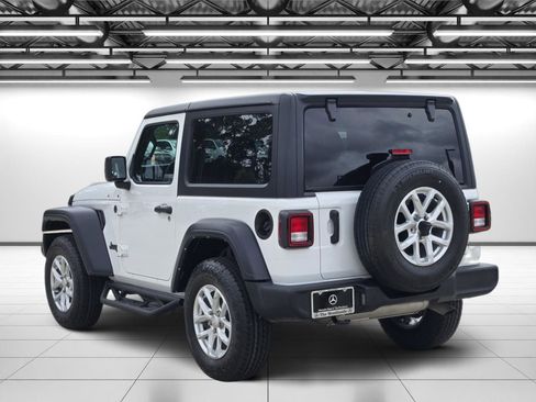 Used 2023 Jeep Wrangler Sport AWD/4WD image 7