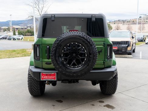 Used 2022 Ford Bronco Black Diamond image 6