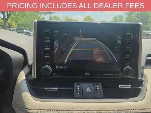 Used 2020 Toyota RAV4 Limited AWD/4WD image 12