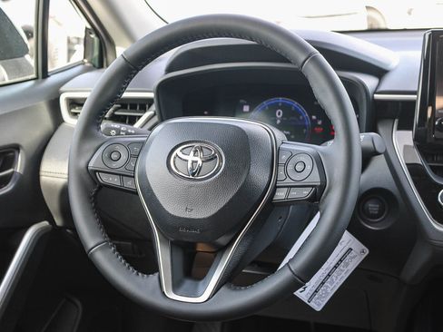 New 2026 Toyota Corolla Cross LE image 18