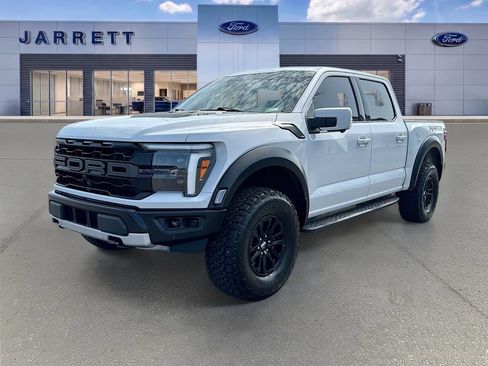 Used 2025 Ford F150 Raptor AWD/4WD image 3