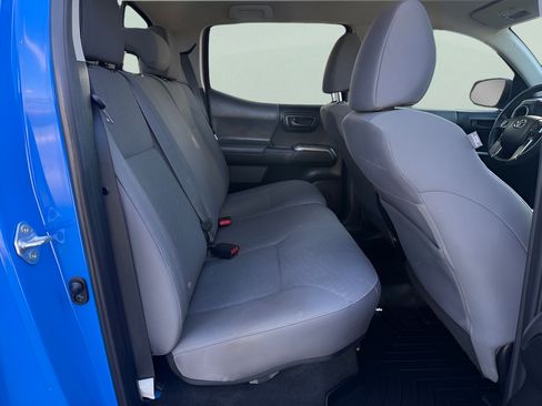 Used 2021 Toyota Tacoma SR5 RWD image 13