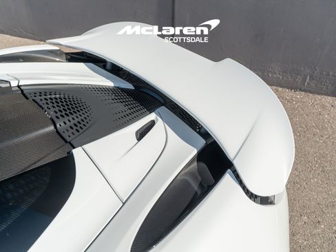 Used 2024 McLaren 750S Spider RWD image 28