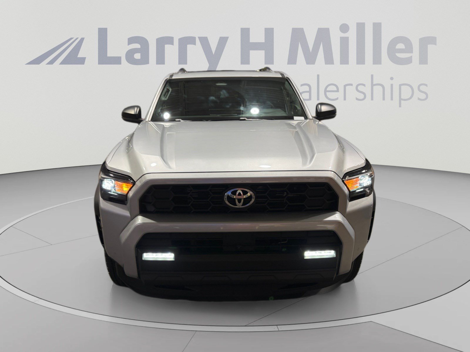 Certified 2025 Toyota 4Runner TRD Off-Road Premium AWD/4WD image 8