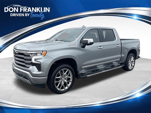 Used 2025 Chevrolet Silverado 1500 High Country w/ High Country Premium Package AWD/4WD image 1