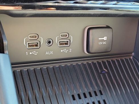 New 2026 Jeep Grand Cherokee Altitude RWD image 10
