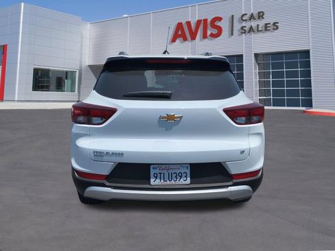 Used 2025 Chevrolet TrailBlazer LT AWD/4WD image 7