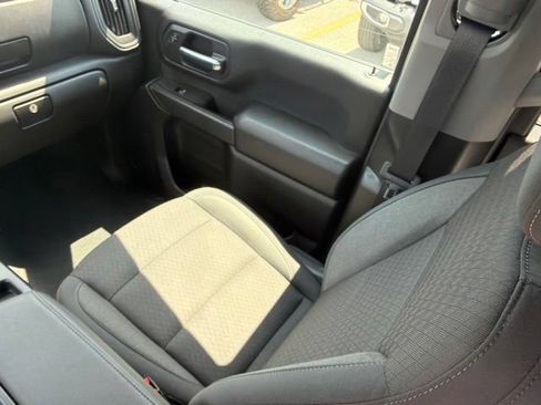 Used 2026 Chevrolet Silverado 2500 Custom w/ Custom Value Package AWD/4WD image 21